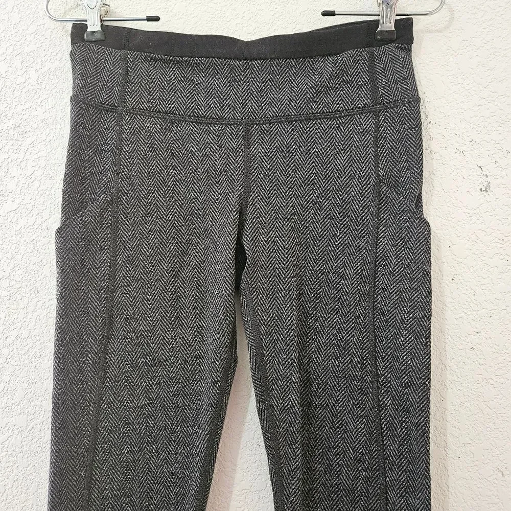 Lululemon Athletica Speed Tight II herringbone pattern, tagless - Picture 3 of 11